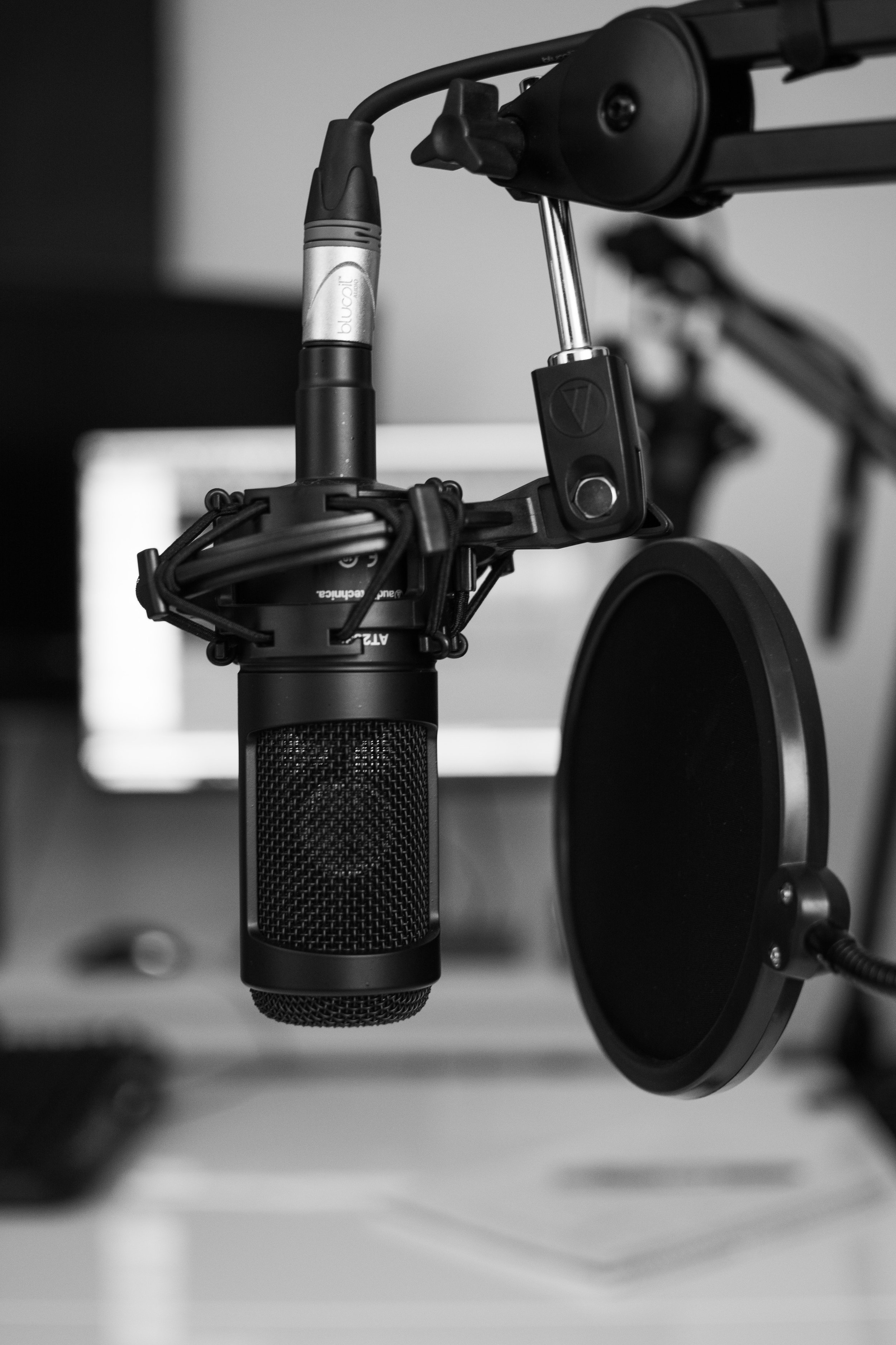 Photograph of a microphone typically used for radio and voice acting.